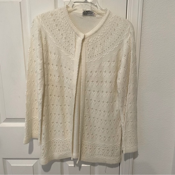 Vintage - Sweater Bee By Banff - Acrylic knit cardigan sweater - Large - Ivory - Picture 1 of 10